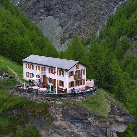 Lodge Edelweiss Mountain - 1 Hour Hike Up From Station - On Hiking Trail - No Transport *