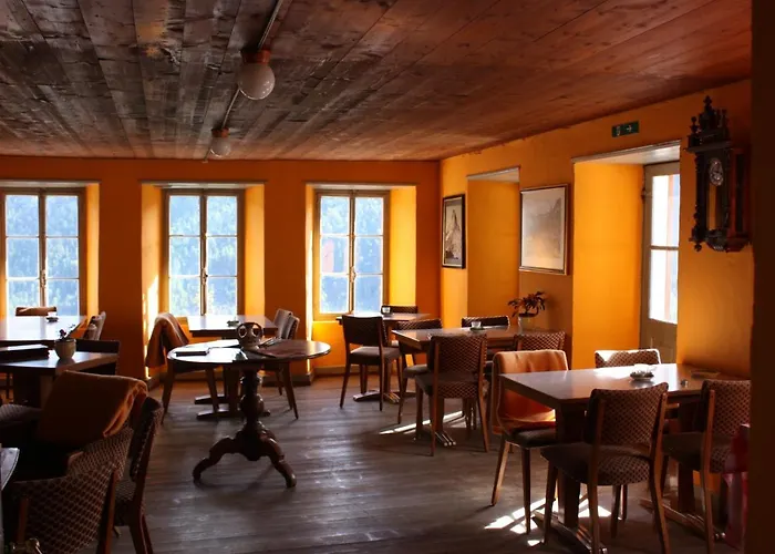 Edelweiss Mountain - 1 Hour Hike Up From Station - On Hiking Trail - No Transport Lodge Ζερμάτ