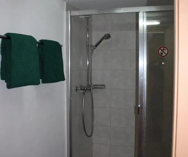 Edelweiss Mountain - 1 Hour Hike Up From Station - On Hiking Trail - No Transport Lodge Ζερμάτ