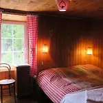 Edelweiss Mountain - 1 Hour Hike Up From Station - On Hiking Trail - No Transport Lodge Zermatt